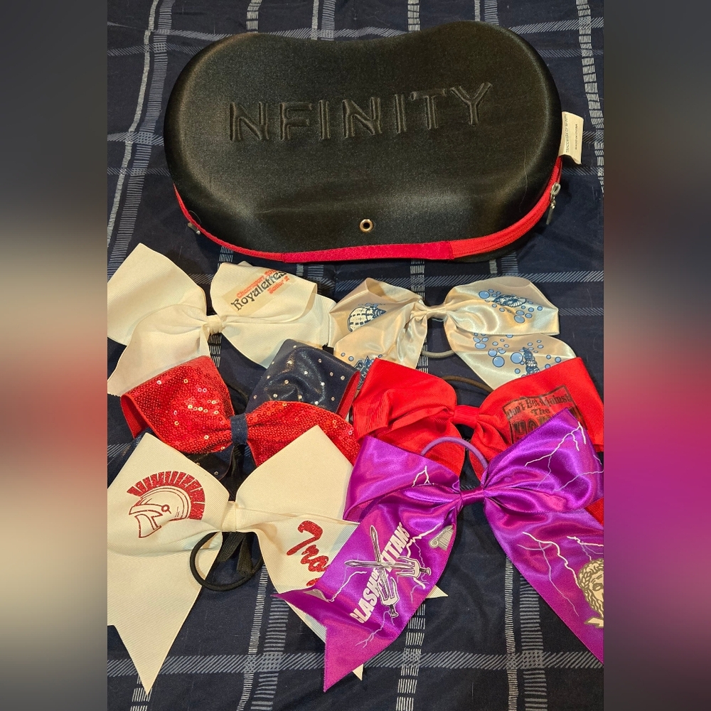 Nfinity Sneaker Case plus 6 Cheer Bows